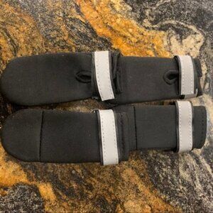 🛍3/$20 Dog Black Velcro Boots